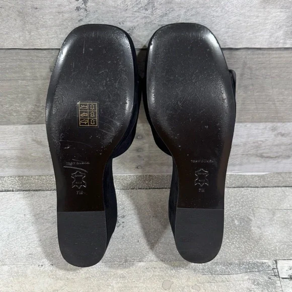 TORY BURCH T-Lock Wedge Sandal - Perfect Black Suede - Size - 7.US